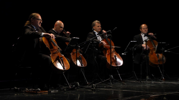 На самарской сцене выступил виолончельный квартет Rastrelli Cello Quartet