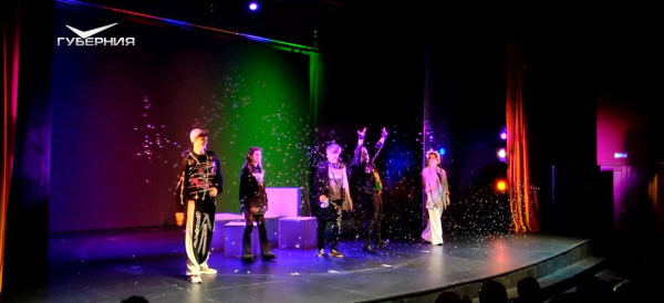 Театр "Дилижанс" поставил спектакль "Эльфы, феи и другие жители Тольятти"