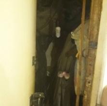 Житель Самары приносил в квартиру весь мусор с улицы, чтобы ее не отобрали преступники