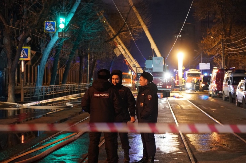 В историческом центре Самары скорректировали движение общественного транспорта из-за пожара в доме Челышева