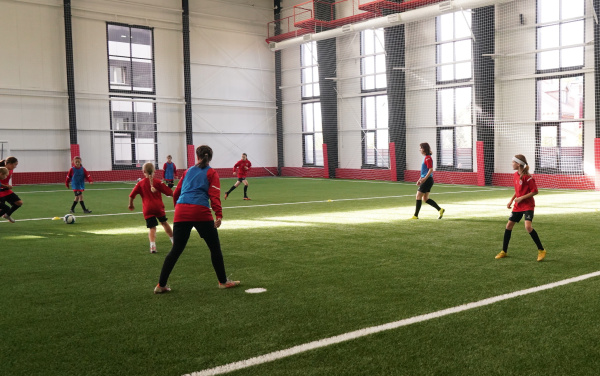 Развитие футбола, герой спецоперации и социальный контракт: читайте в свежем номере Волжской коммуны 23 октября