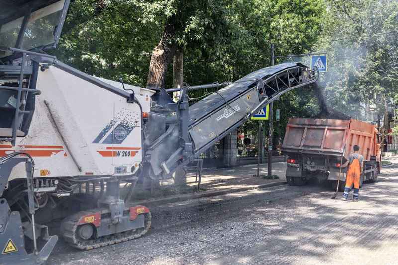 В Самаре приводят в порядок улицу Физкультурную 