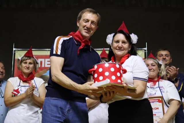 Самарские непрофессиональные лепщики пельменей готовы к рекорду России