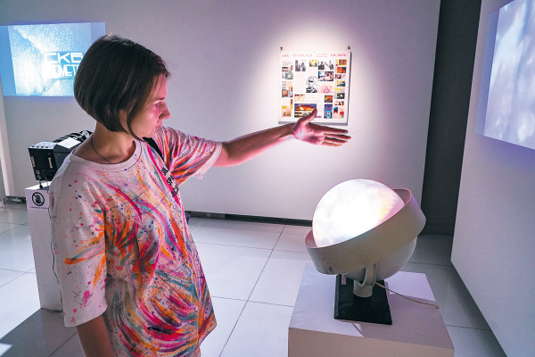 В галерее "Виктория" открылась выставка современного искусства Казани