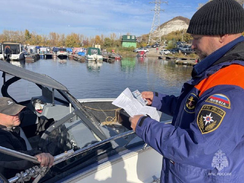 Осенняя навигация: на водоемах Самарской области продолжаются рейды