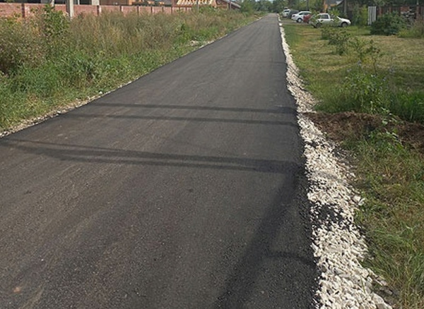 В Ягодном обновляют сельские дороги
