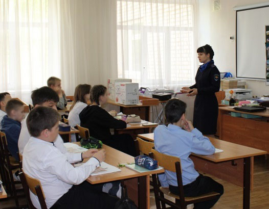 В Самарской области школьников знакомят с работой следователей
