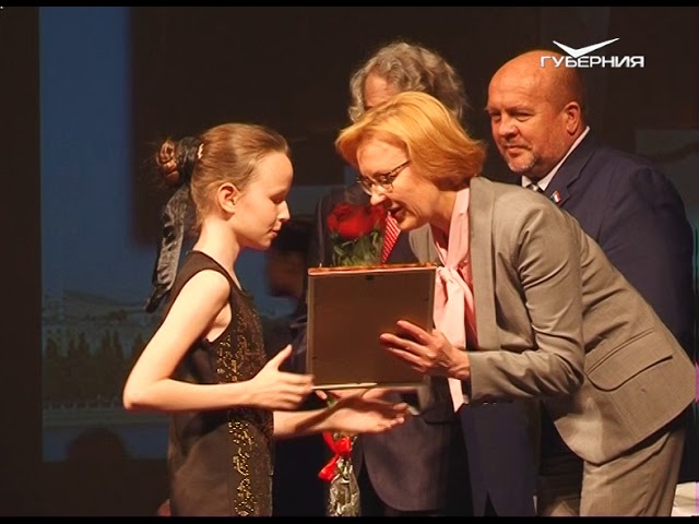 Полсотни одарённых детей из областного центра удостоены стипендий администрации Самары