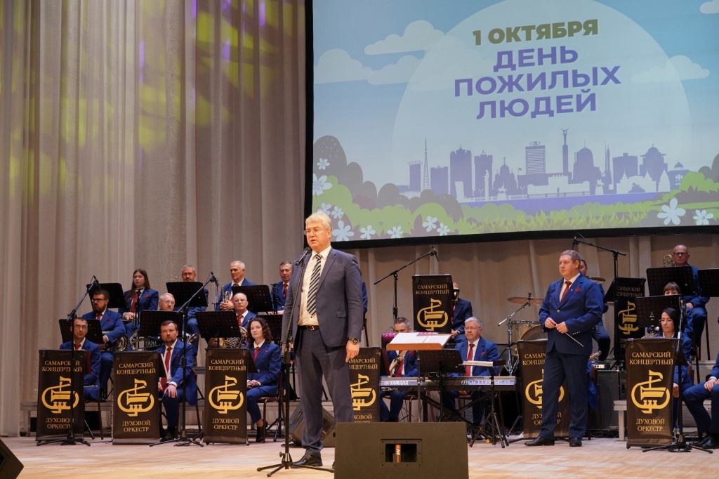 992 - geYibNRUezg.jpg 992 - geYibNRUezg.jpg