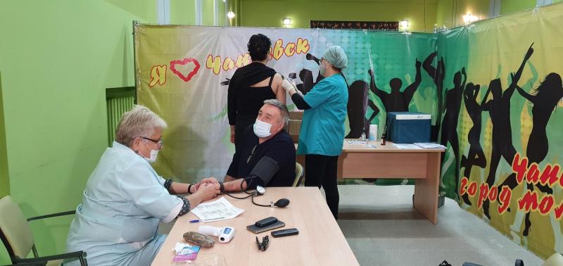 Единый день вакцинации от COVID-19 проходит в Чапаевске