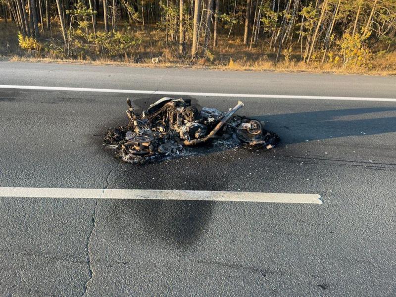 В Самарской области мотоцикл загорелся после столкновения с иномаркой
