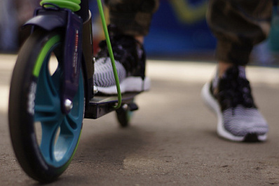 СК призвал ведомства принять меры для безопасного использования электросамокатов