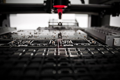 В России представили экзоскелет для парализованных людей