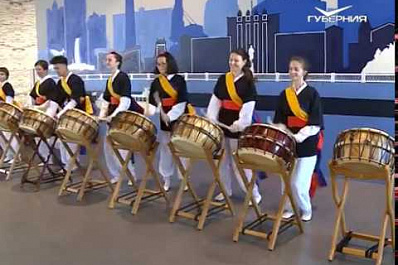 Самарцев познакомили с корейской народной музыкой самульнори