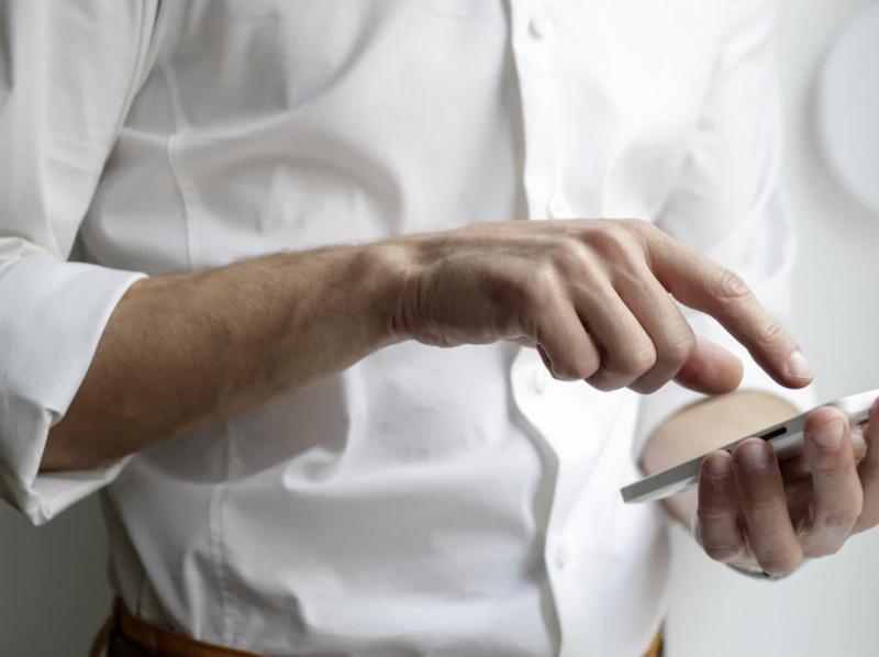 Россиянам рассказали, как избежать блокировки СИМ-карты