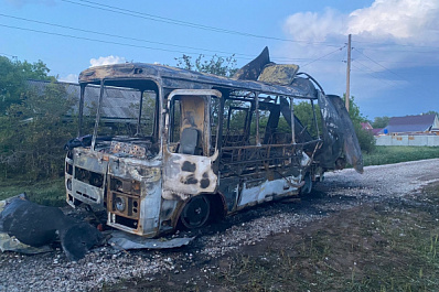 Возбуждено уголовное дело после пожара в автобусе, который перевозил детей