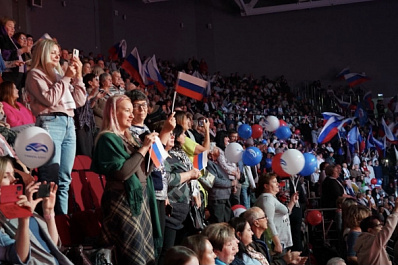 От творчества до гумпомощи: фоторепортаж о том, как прошёл День народного единства в Самаре