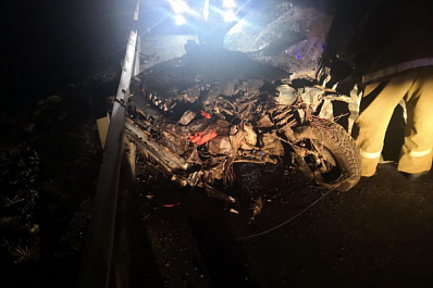 Пьяный житель Самарской области без прав на "Ладе" влетел в грузовик