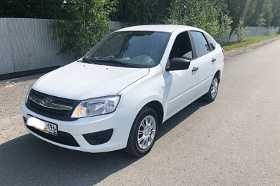 Автопарк Красноармейской ЦРБ пополнился двумя новыми автомобилями 