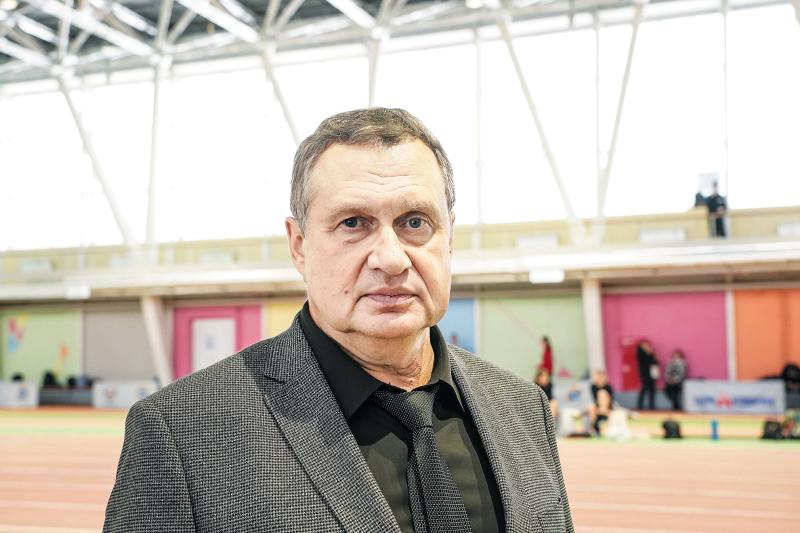  Председатель областной федерации легкой атлетики Сергей Каргин: "Самаре нужен легкоатлетический манеж"