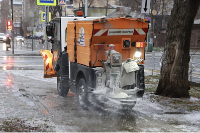 Бороться с наледью на улицы Самары выйдут 229 спецмашин