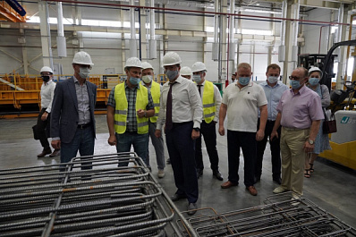 Губернатор проверил ход строительства высокотехнологичного завода в Тольятти