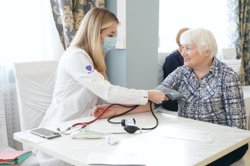 Личным примером: ветераны СВО присоединились к осенней прививочной кампании против гриппа в Самаре