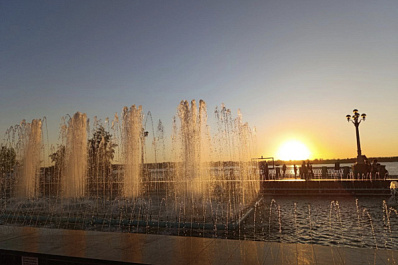 Роспотребнадзор: купание в фонтане может привести к инфекционным заболеваниям