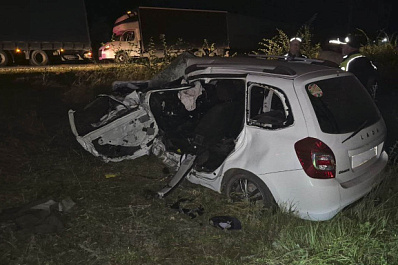 В Самарской области 31 июля водитель "Лады" получил серьезные травмы при столкновении с грузовиком