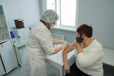 В праздники в регионе будут работать 200 прививочных кабинетов и десять круглосуточных пунктов вакцинации