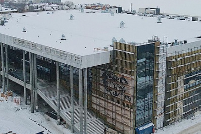 Дмитрий Азаров проверил ход строительства Ледового Дворца спорта в Самаре