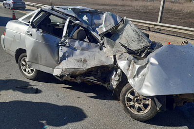 На трассе "Обход Тольятти" при столкновении GAC и "десятки" пострадали два человека