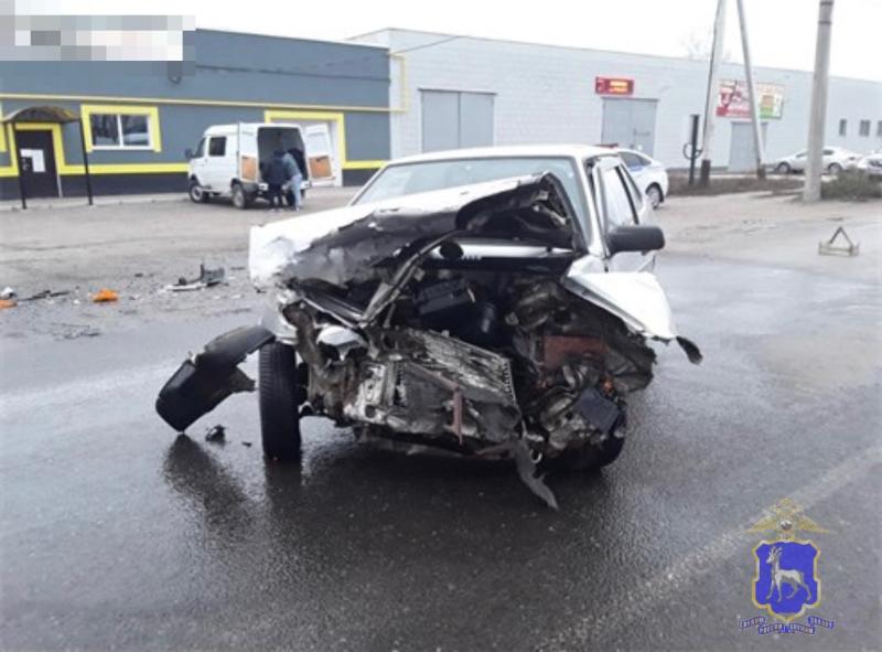 В Самаре 25-летний водитель на "Приоре" сбил пожилую женщину