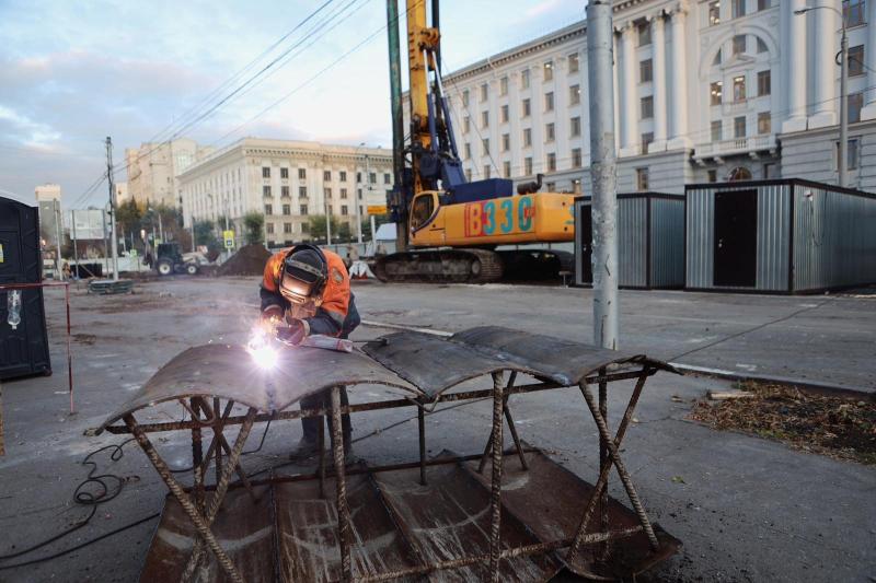 На Самарской площади возводят важнейший для метрополитена объект