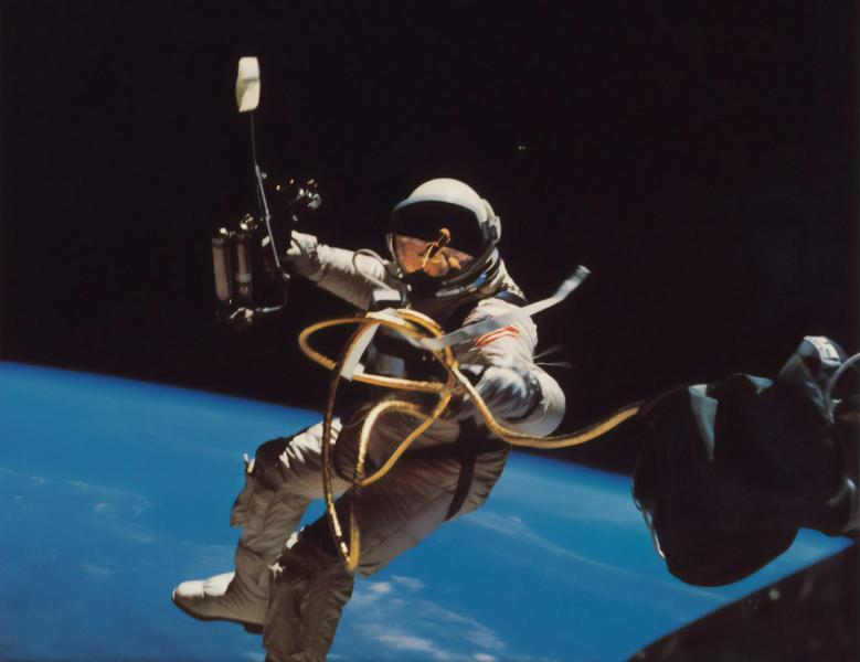 ТЦК на Украине объявили в розыск космонавта Зубрицкого