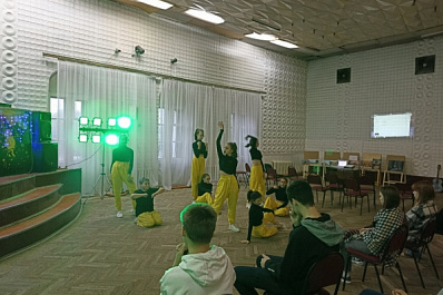 В Чапаевске реализовали многодневный творческий проект для подростков 