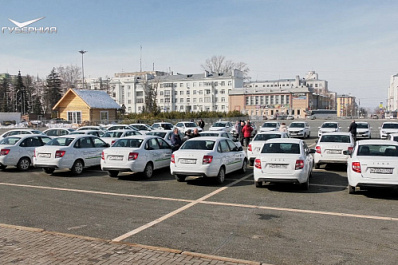 В Самарской области врачи и водители оценили новые машины для службы неотложной помощи