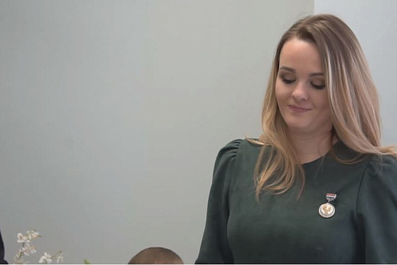 Знак "Материнской доблести" - история семьи, мама в которой стала настоящим героем. Хорошие новости Волжского района