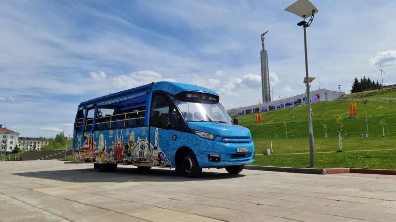 Автобус-кабриолет будет катать самарцев и гостей областного центра по исторической части города