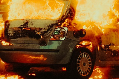 В Тольятти 12 марта сгорел автомобиль 