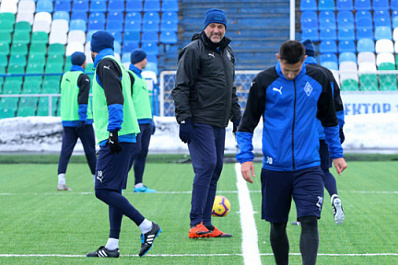 Главный тренер "Крыльев Советов" рассказал о подготовке к матчу с "Арсеналом"