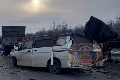 В Поволжье грузовик известного маркетплейса попал в массовое ДТП