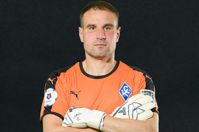 Вратарь "Крыльев Советов" Евгений Конюхов покидает команду