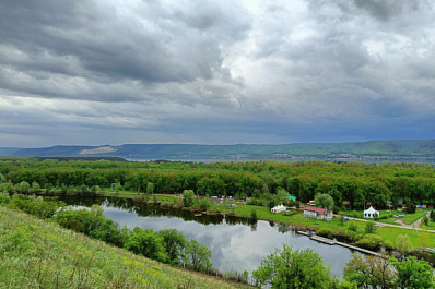 На Самарскую область 5 июня обрушится гроза с сильным ветром