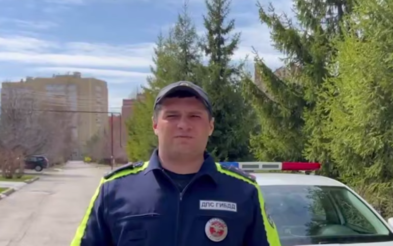 В Самарской области полицейский спас умирающего человека