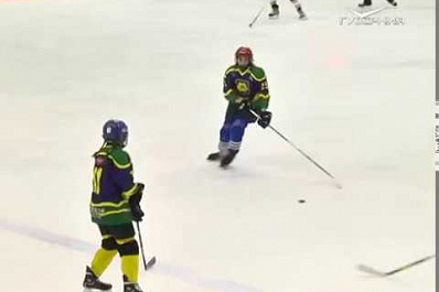 В Самаре стартовали юношеские соревнования Золотая шайба