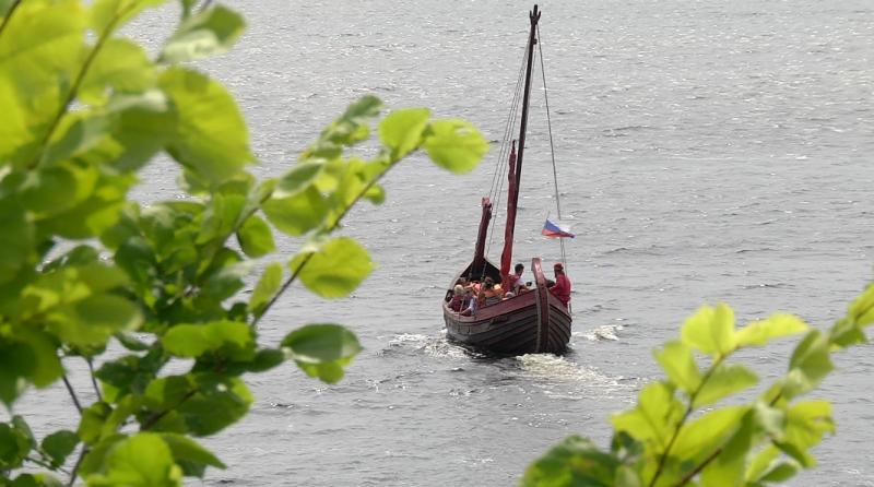 Самарские богатыри готовятся отправиться на ладьях в "Путь Рюрика"