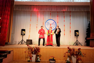 В Самаре проходит гала-концерт первого в области фестиваля для пожилых людей и инвалидов