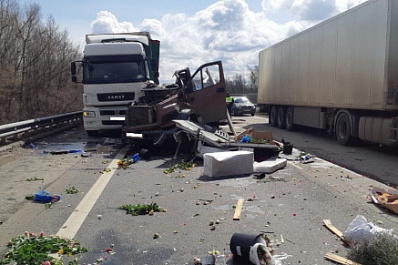 В Самарской области на трассе М5 столкнулись три автомобиля
