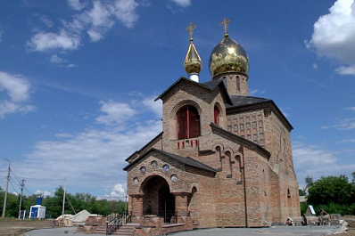 В Большечерниговском районе продолжается капремонт Дома культуры и благоустройство территории храма